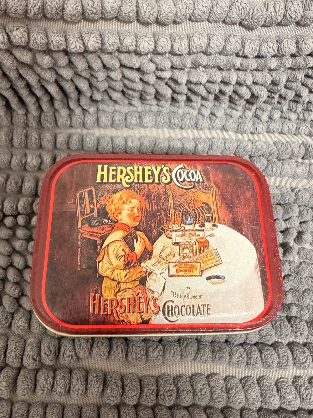 Vintage Hershey’s Cocoa Bristol Tin Canister - Retro Farmhouse Kitchen Decor - Picture 2 of 9